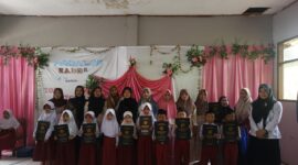 Pembagian Raport Semester satu Tahun ajaran 2025-2026 MIS SINDANG ASIH [FOTO: ALI SADIKIN]