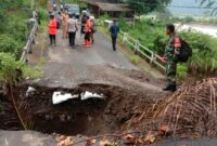 Kondisi jembatan jalan alternatip kabupaten