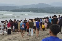 Pantai Pasir Honje Sumber Foto (A Ahda)