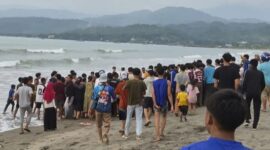 Pantai Pasir Honje Sumber Foto (A Ahda)