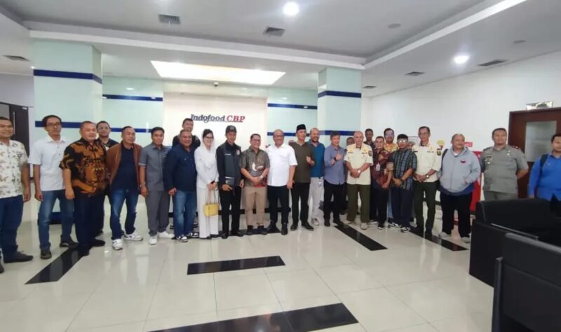 Legislator  I DPRD Mengunjungi Salah Satu Pabrik 